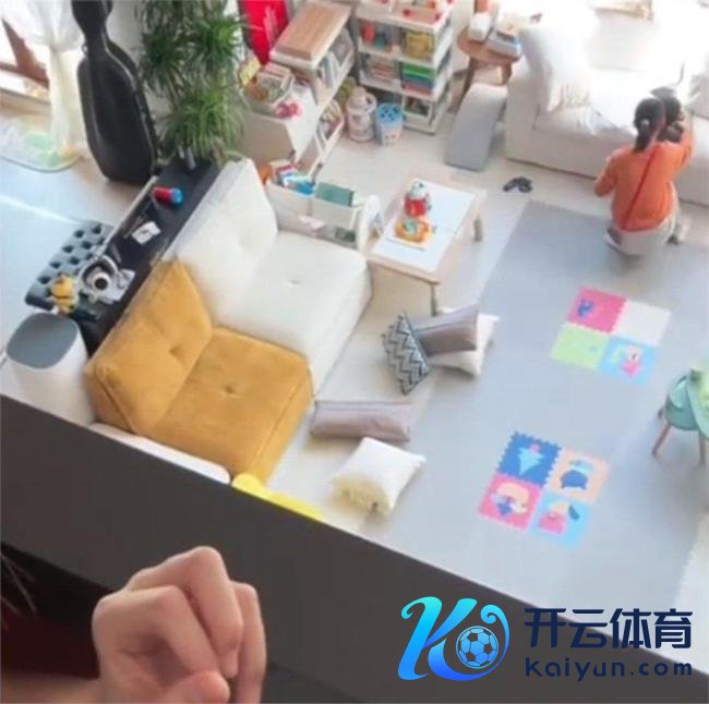 郑恺苗苗新别墅大到找东说念主齐要打电话 空间广大生涯完全